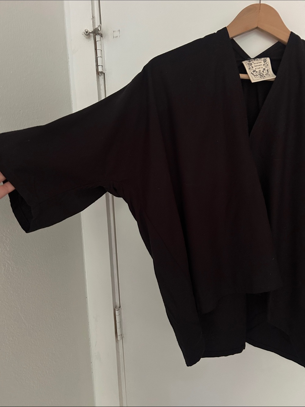 Miranda Bennett Black Raw Silk V-Neck Women's Top - Picture 3 of 5